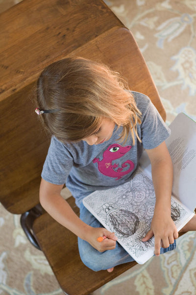 Hot Pink Gecko on Gray Heathered Crew